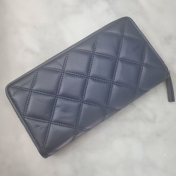 Tory Burch Savannah Quilted Leather ZIP AROUND wallet in Navy- NWT - Picture 6 of 10